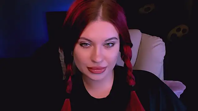 Snapshot of evaharve chatting on 02.19.26 evaharve online show from 02.19.26