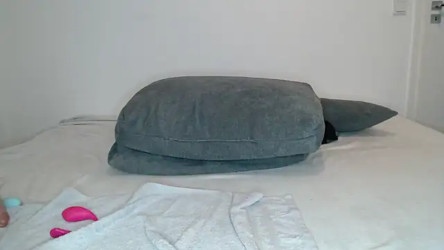 Snapshot of CherryEmmy chatting on 02.16.25 CherryEmmy online show from 02.16.25