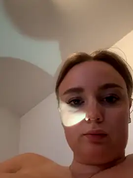 Snapshot of CherryEmmy chatting on 09.18.25 CherryEmmy online show from 09.18.25