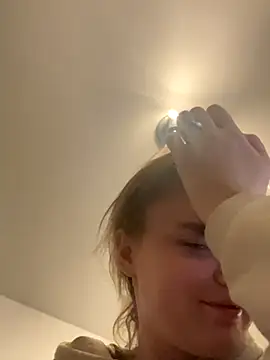 Snapshot of CherryEmmy chatting on 10.29.25 CherryEmmy online show from 10.29.25