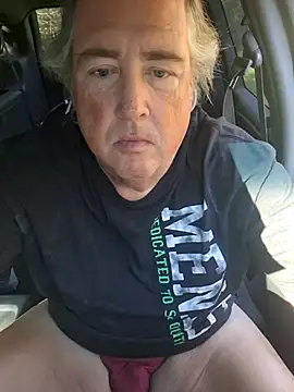 Snapshot of Bus310A chatting on 09.25.25 Bus310A online show from 09.25.25