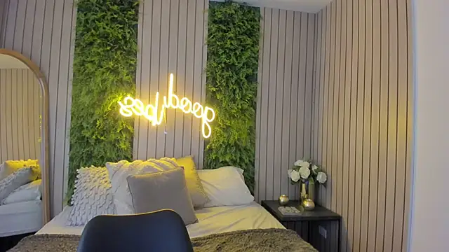 StefaBrown online show from 01.14.25