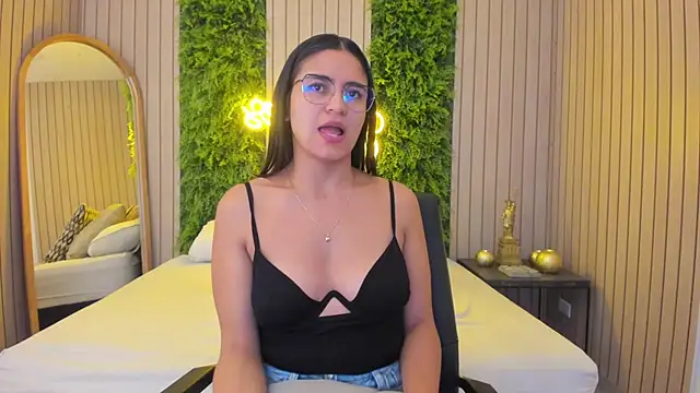 StefaBrown online show from 02.18.25