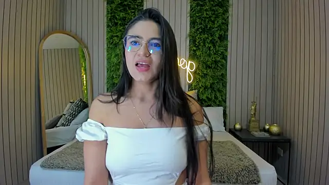 StefaBrown online show from 03.02.25