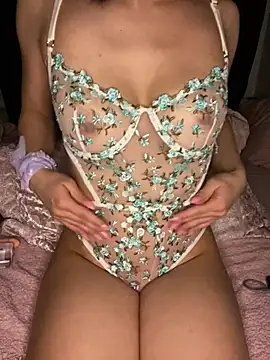 Snapshot of badenaz34 chatting on 01.25.25 badenaz34 online show from 01.25.25