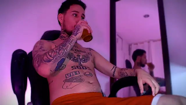 Junihn0 online show from 09.24.25