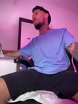 Junihn0 online show from 10.03.25