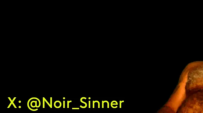 Snapshot of sinnernoir chatting on 01.25.25 sinnernoir online show from 01.25.25