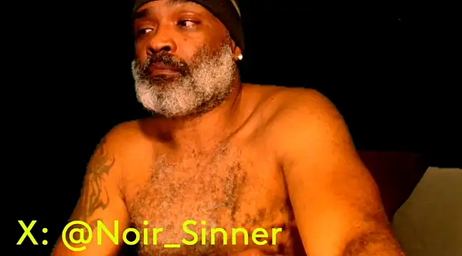 Snapshot of sinnernoir chatting on 01.31.25 sinnernoir online show from 01.31.25