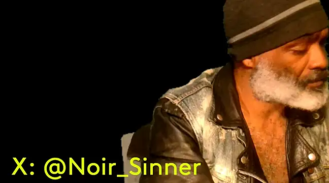 Snapshot of sinnernoir chatting on 02.06.25 sinnernoir online show from 02.06.25