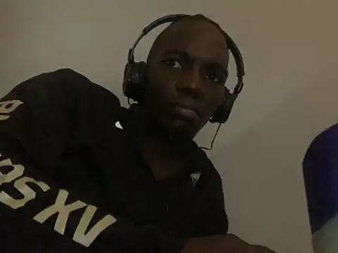 Shawtyblaque21 online show from 11.21.25