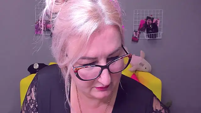 ChristyBrooks online show from 12.28.24