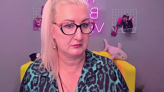 ChristyBrooks online show from 12.29.24