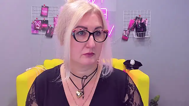 ChristyBrooks online show from 01.08.25