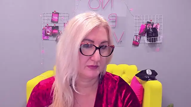 ChristyBrooks online show from 01.09.25