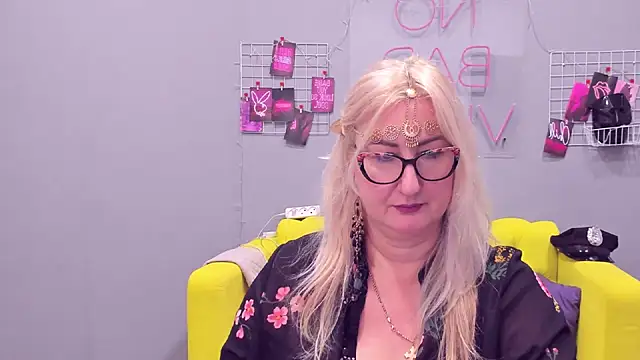 ChristyBrooks online show from 01.16.25