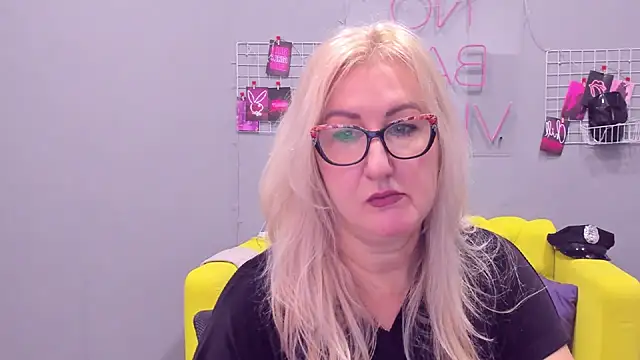 ChristyBrooks online show from 01.17.25