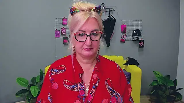 ChristyBrooks online show from 01.25.25