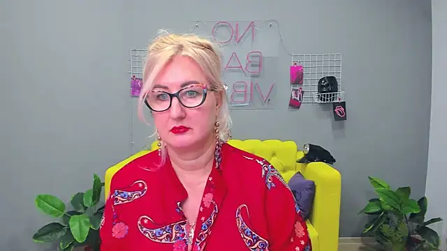 ChristyBrooks online show from 01.25.25