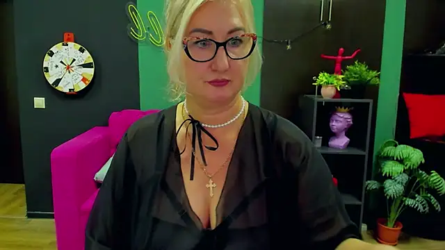 ChristyBrooks online show from 02.03.25