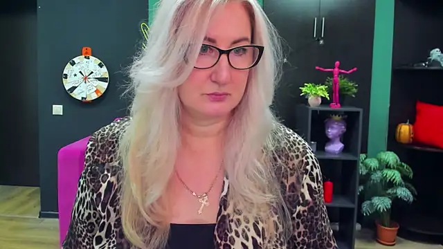 ChristyBrooks online show from 02.27.25