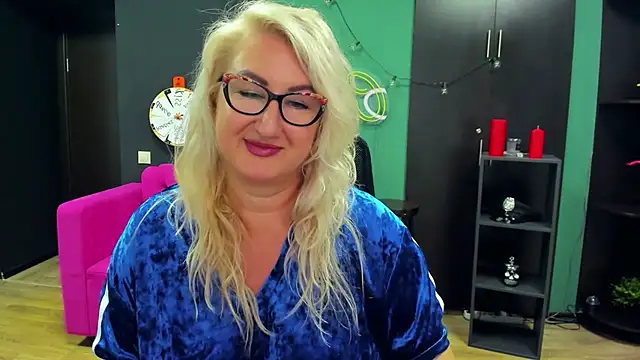 ChristyBrooks online show from 10.01.25