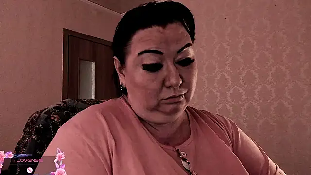 SexxyDreams1 online show from 12.17.25