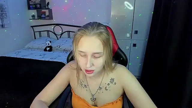 LinaTruly online show from 10.13.25