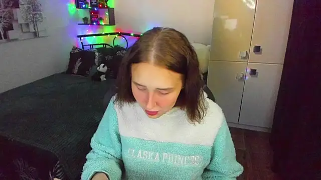 LinaTruly online show from 02.27.26