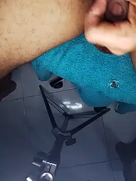 Snapshot of Penis58 chatting on 01.01.25 Penis58 online show from 01.01.25