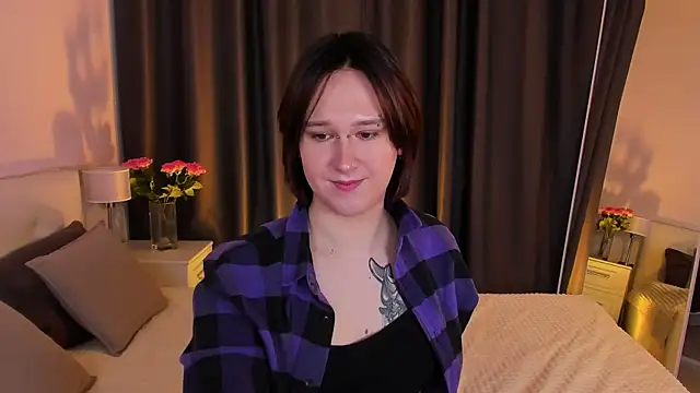 Nicole Cidman online show from 03.04.25