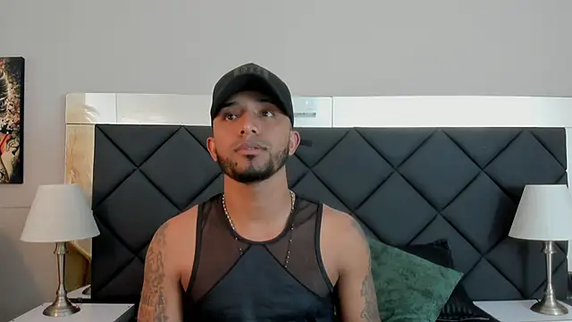 Snapshot of Robin_Rief chatting on 11.07.25 Robin Rief online show from 11.07.25