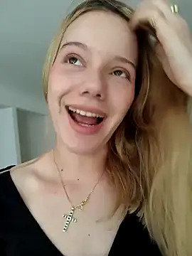 NicoleCut online show from 02.03.25