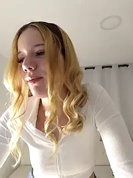 NicoleCut online show from 02.21.25