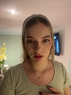 NicoleCut online show from 03.25.26