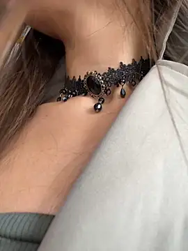 Snapshot of VelvetVixenI chatting on 09.17.25 VelvetVixenI online show from 09.17.25