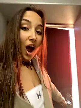 Snapshot of VelvetVixenI chatting on 09.27.25 VelvetVixenI online show from 09.27.25