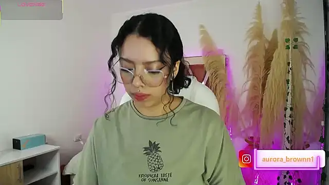 Aurora Brownn online show from 09.15.25