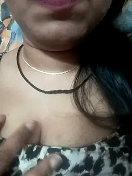 Snapshot of Haniya-143 chatting on 02.11.25 Haniya-143 online show from 02.11.25