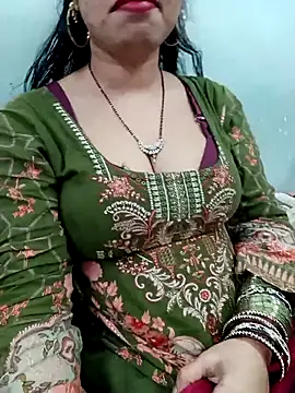 Haniya-143 online show from 12.20.25