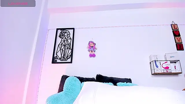 Mari Sweett online show from 01.22.25