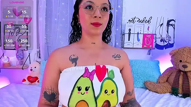 Mari Sweett online show from 02.04.26