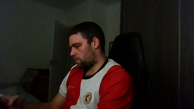 Snapshot of The_big_viking_ chatting on 12.10.24 The big viking  online show from 12.10.24