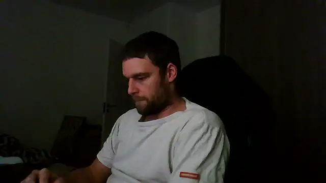 Snapshot of The_big_viking_ chatting on 12.18.24 The big viking  online show from 12.18.24