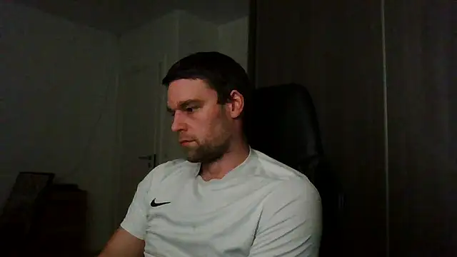 Snapshot of The_big_viking_ chatting on 12.28.24 The big viking  online show from 12.28.24