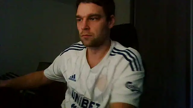 Snapshot of The_big_viking_ chatting on 01.05.25 The big viking  online show from 01.05.25