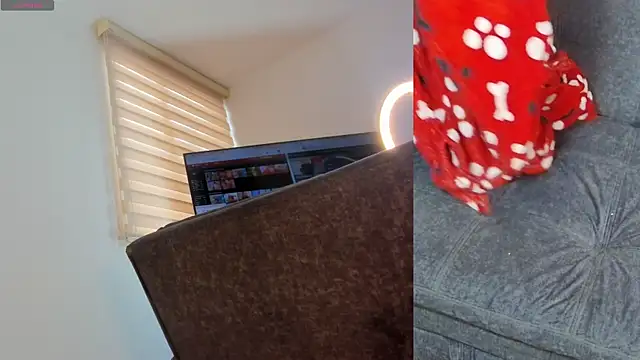 Snapshot of mia-brit chatting on 02.07.25 mia-brit online show from 02.07.25