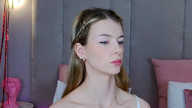 MeganMour online show from 02.16.25