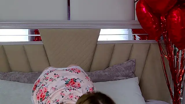 MeganMour online show from 02.19.25