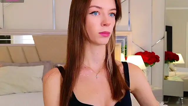 MeganMour online show from 10.12.25